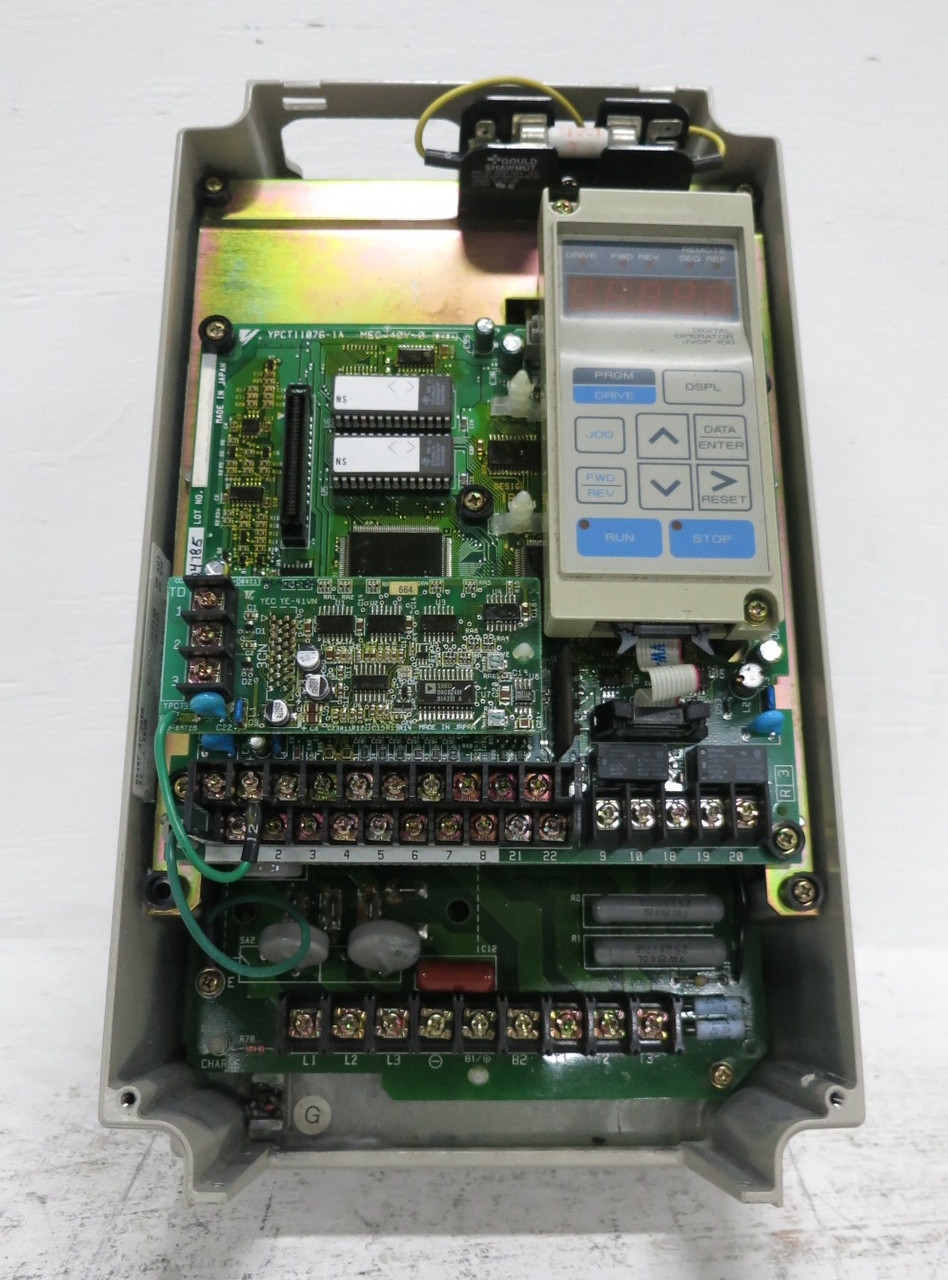 Yaskawa CIMR-G3V40P4 0.5 HP AC VS Drive Varispeed Inverter 460V VFD 616G3 40P41F (DW8620-2)