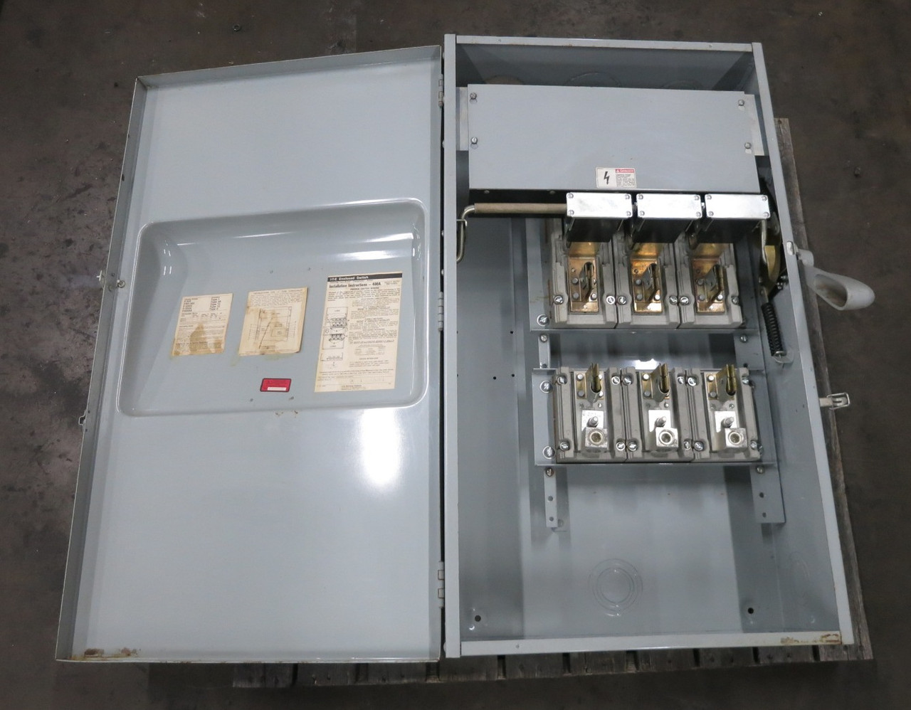 ITE F325 400A 240V Fusible Heavy Duty Safety Switch Disconnect 400 Amp 240 I-T-E (DW8618-1)