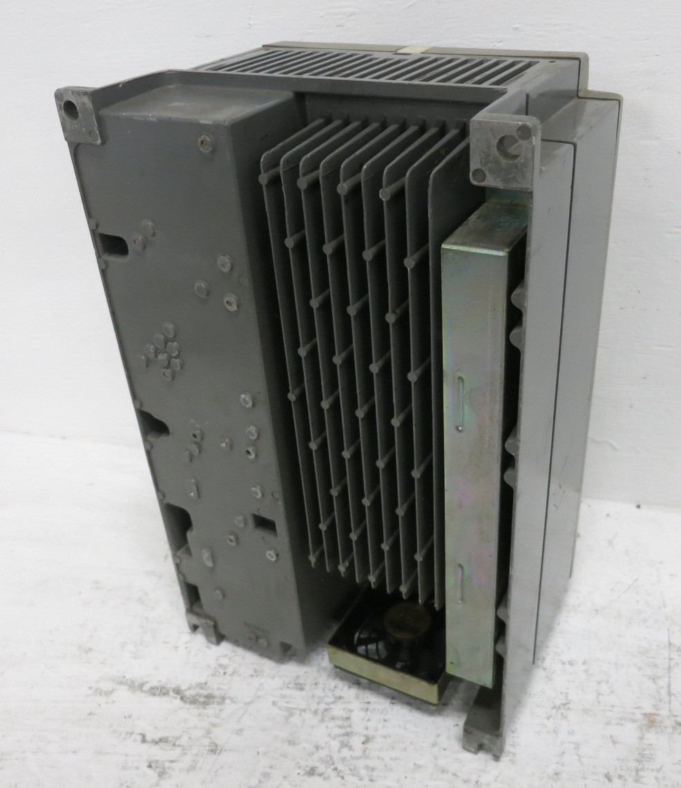 Mitsubishi FR-Z240-7.5K-UL 10 HP Z200 Inverter AC VS Drive 460V 3PH VFD (DW8626-1)