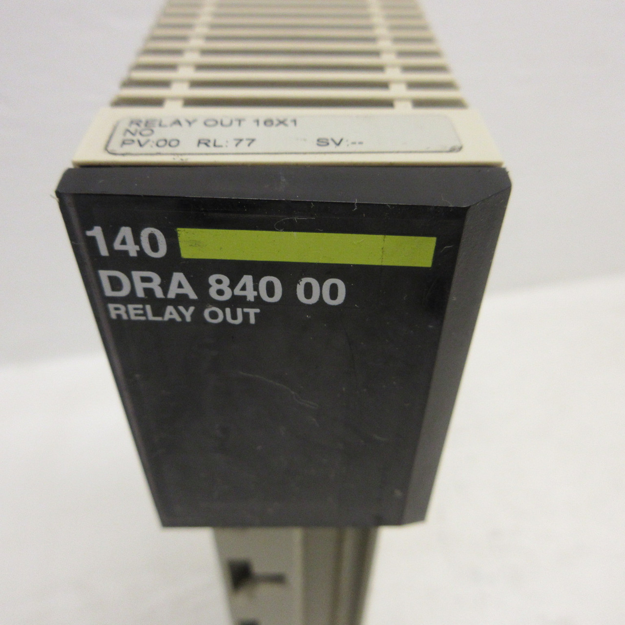 Modicon 140 DRA 840 00 Relay Out 16x1 No TSX Quantum PLC AEG Schneider 140DRA840 (AH1646-64)