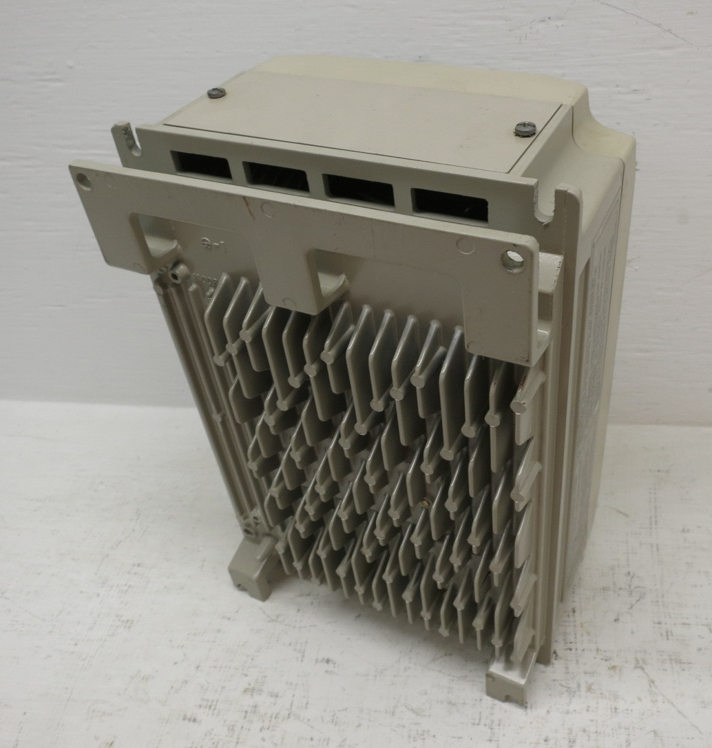 Yaskawa CIMR-G3V20P4 0.5 HP Varispeed Inverter AC VS Drive 230V VFD 20P41 616G3 (DW8631-2)
