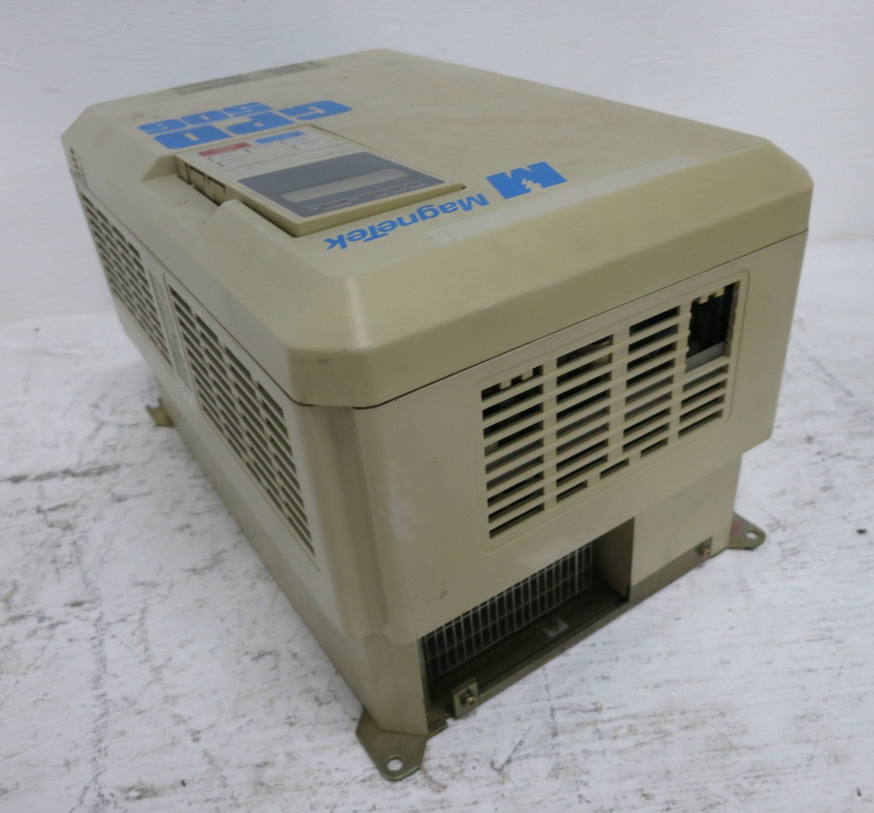 Magnetek GPD506V-B027 20 HP GPD-506 AC VS Drive 460V Inverter 40111F GPD506 460 (DW8636-1)