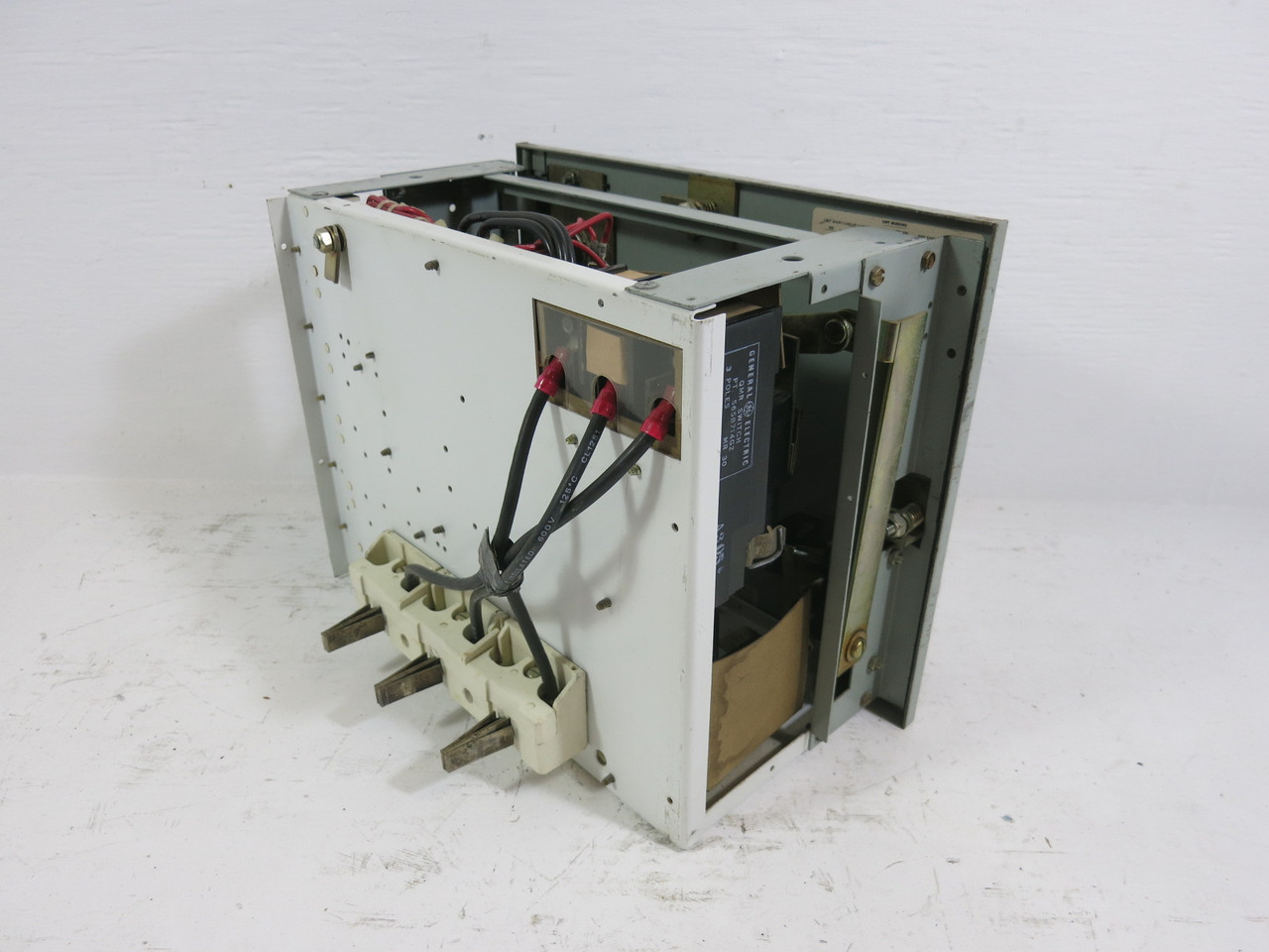 General Electric GE 8000 30 Amp Fusible Size 1 Starter 12" MCC Bucket Fuse 30A (BJ1172-2)