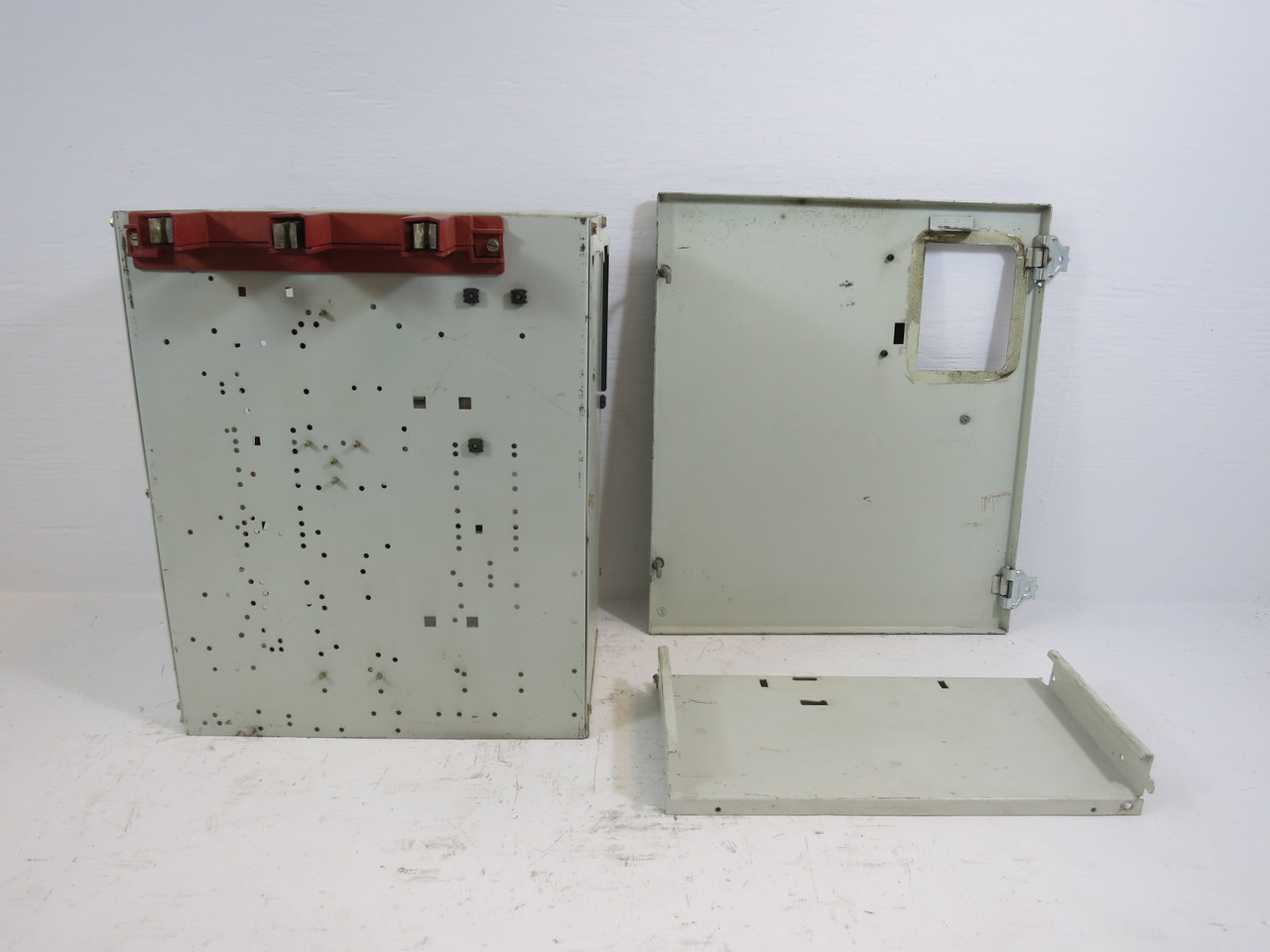 Cutler Hammer 2100 Size 2 Reversing Starter 50A Breaker 18" MCC Bucket 50 Amp (BJ1175-1)