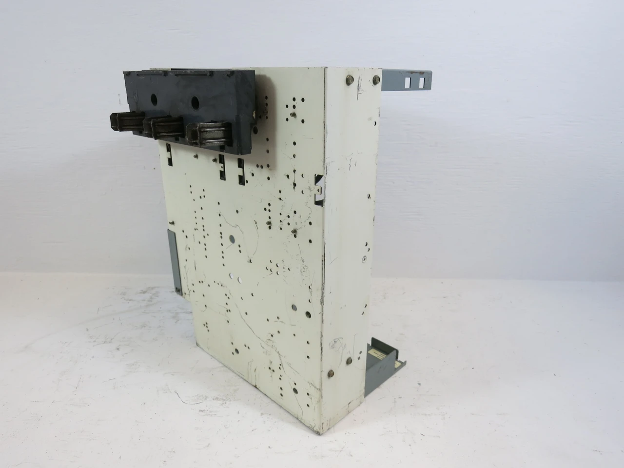Allen Bradley 2100 Centerline 60A Fusible Feeder 18" MCC Bucket 60 Amp Fuse Type (BJ1179-1)