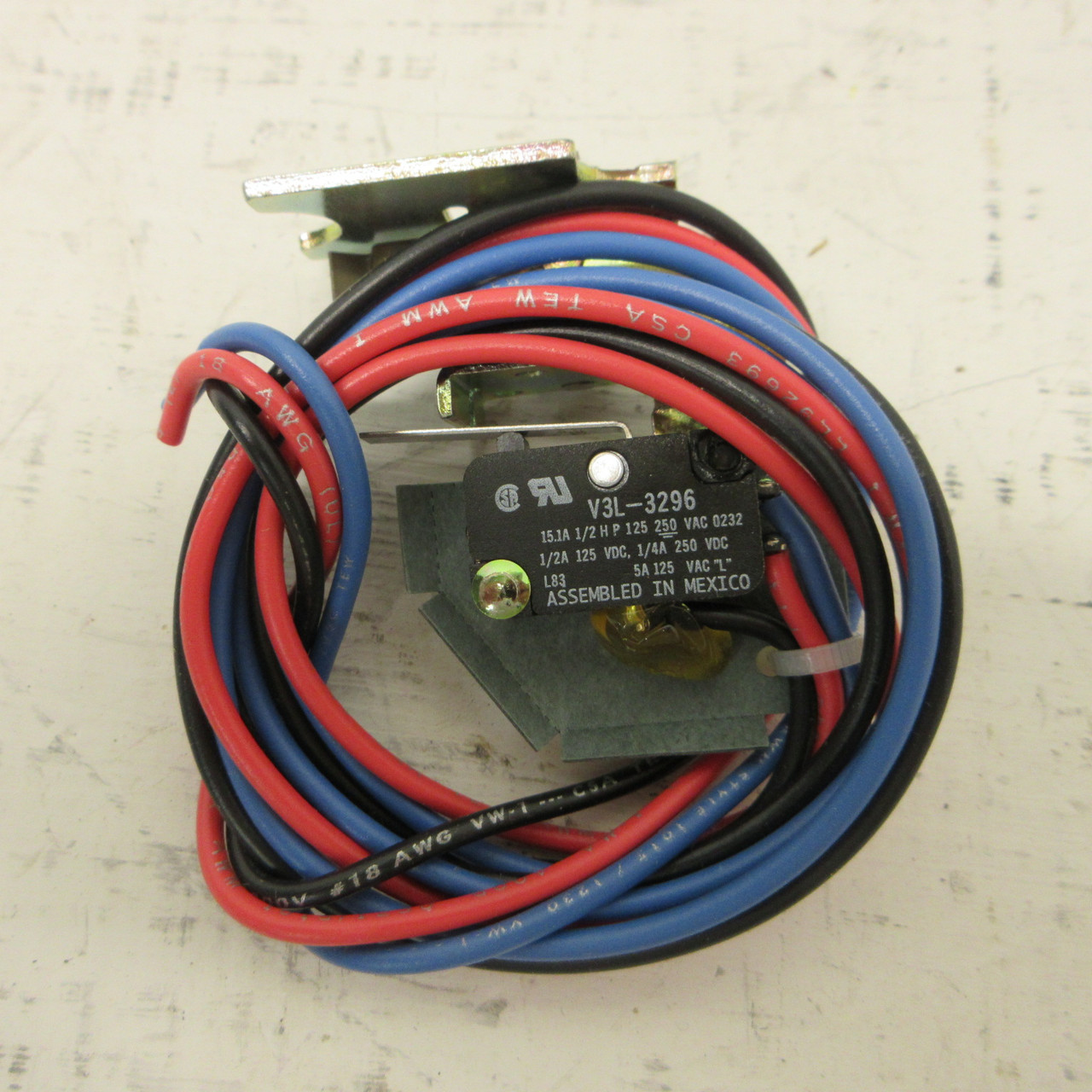 3rd Image of AH1692