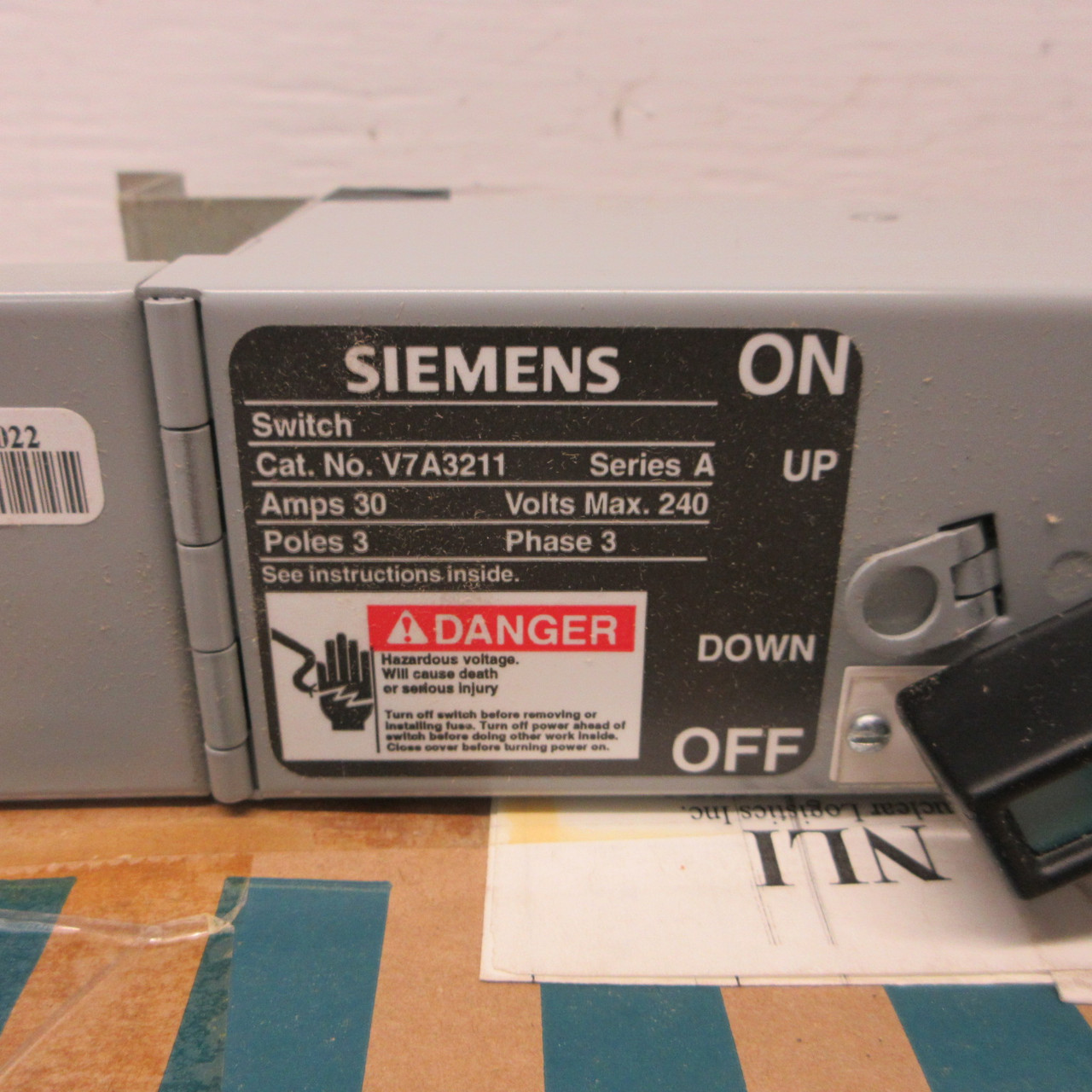 NEW Siemens V7A3211 30 Amp 240V 3PH Fusible ITE Vacu-Break Panelboard Switch NIB (AH1698-3)
