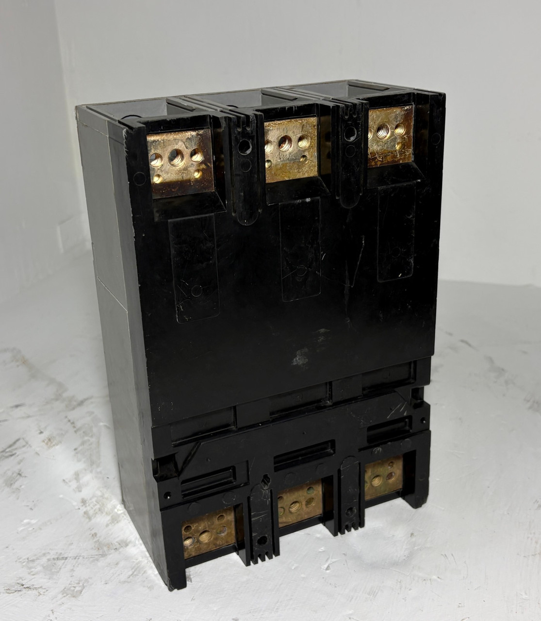 Siemens LXD63B500 500A Sentron Circuit Breaker Type LXD6 3P 600V I-T-E 500 Amp (EM6011-1)