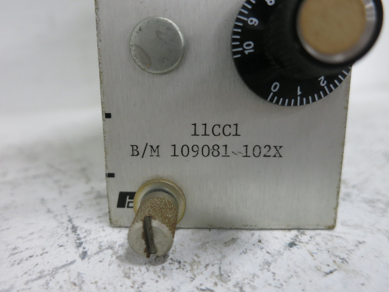 2nd Image of DW8655