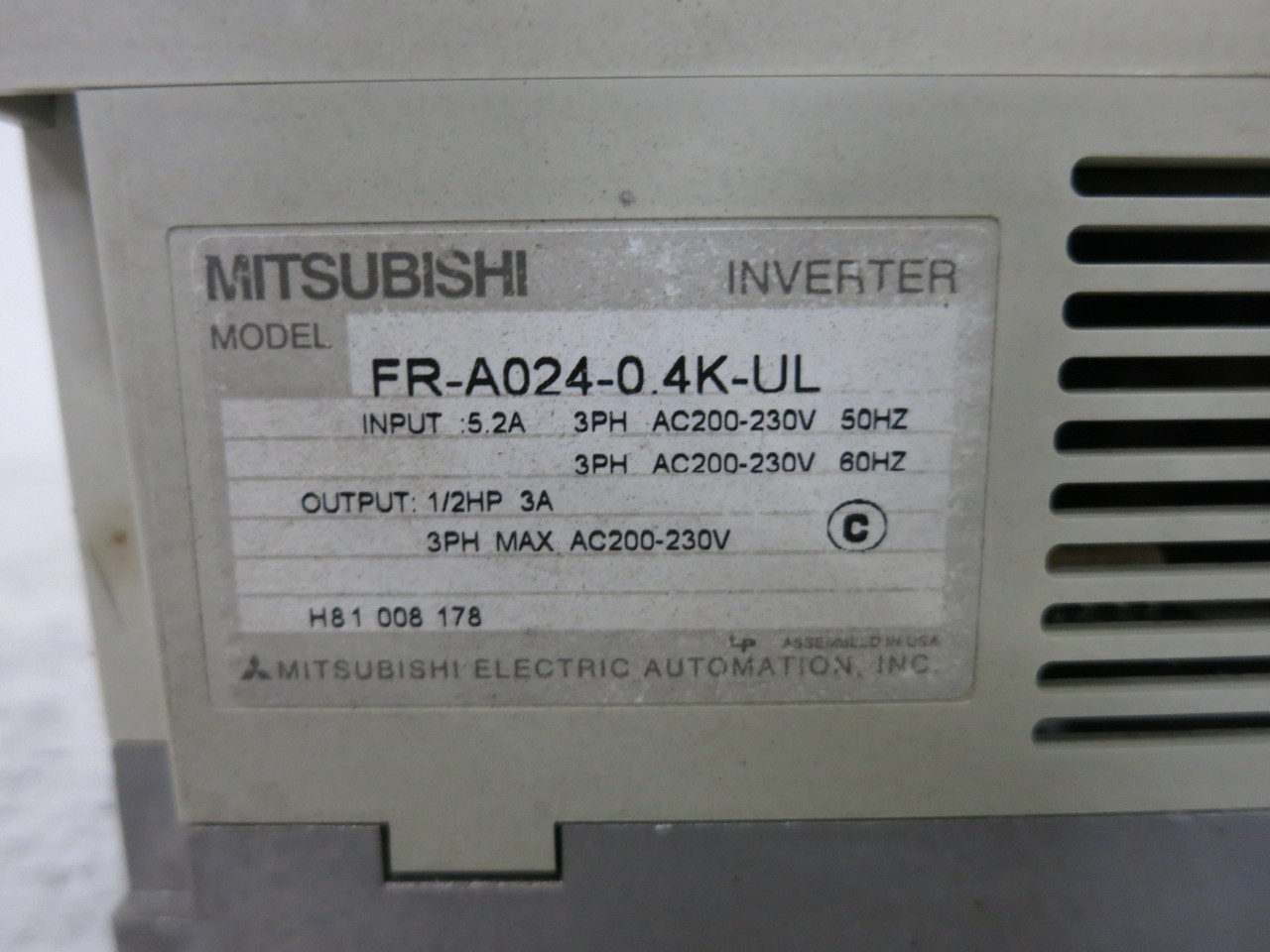 Mitsubishi FR-A024-0.4K-UL 0.5 HP AC Inverter VS Drive Freqrol A024 200-230V VFD (DW8698-1)