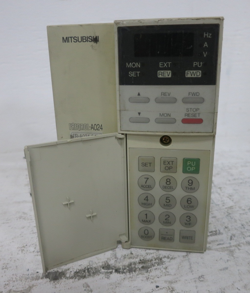 Mitsubishi FR-A024-0.4K 0.5 HP AC Inverter VS Drive Freqrol A024 200-230V VFD (DW8697-11)