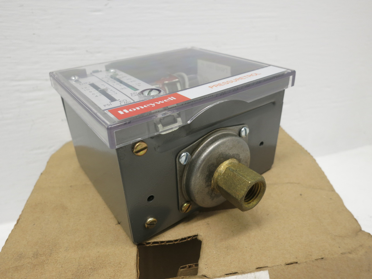 NEW Honeywell L404B 1320 Pressuretrol Pressure Controller SPST 5-50 PSI (DW8462-1)