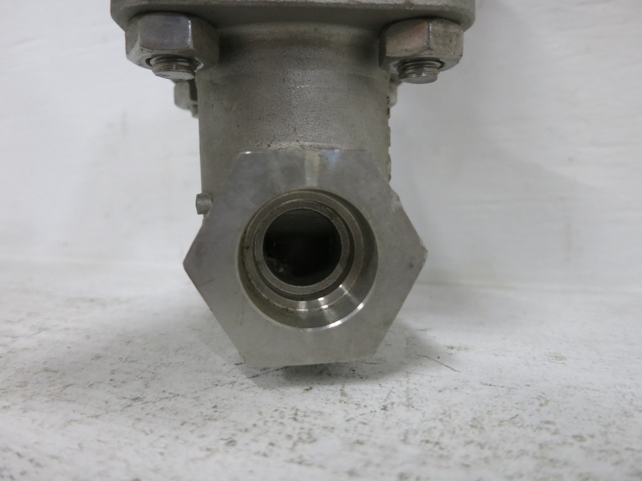 Aloyco Class 300 Size 3/4" Globe Valve 2314 Trim 316 Body CF3M Stainless Steel (DW8700-5)
