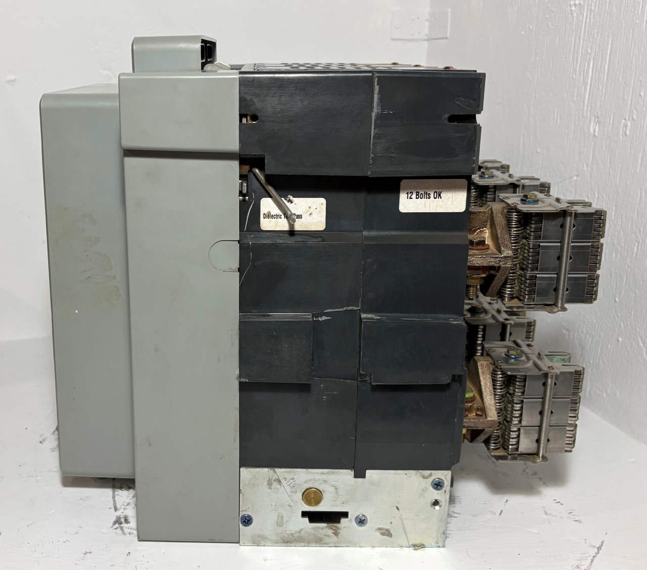 Eaton MDSC20 2000A Magnum DS Circuit Breaker w/ 2000 Amp Trip LSI Shunt & Aux EO (EM5990-1)