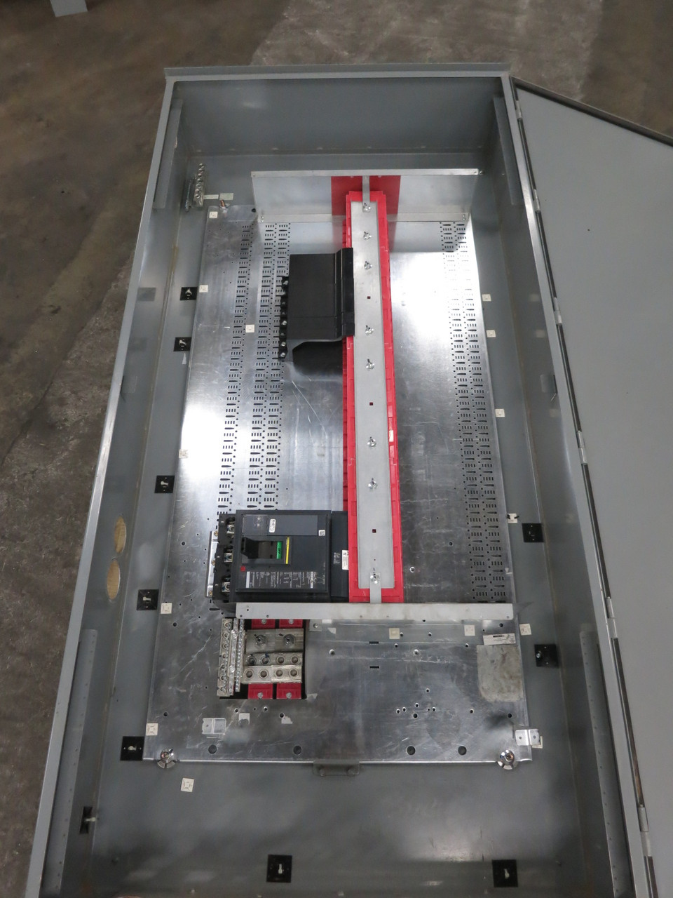 Square D 800A HCP I-Line Main Breaker Panel Board 208/120 800 Amp MGA36800E10 3R (DW8705-1)