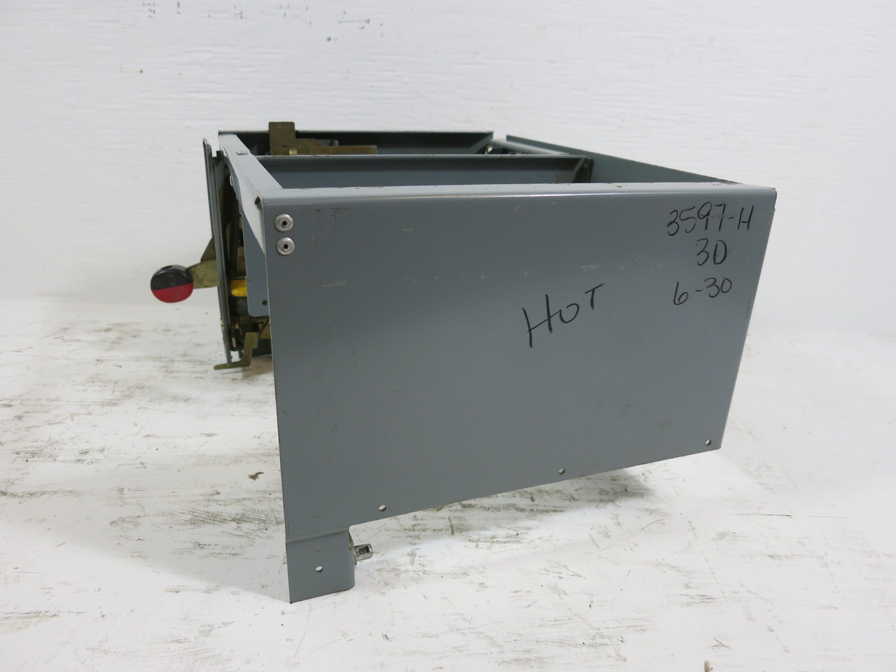 Square D Model 5 15 Amp Breaker 9" Motor Control MCC Feeder Bucket 15A Mod 5 (BJ1194-1)