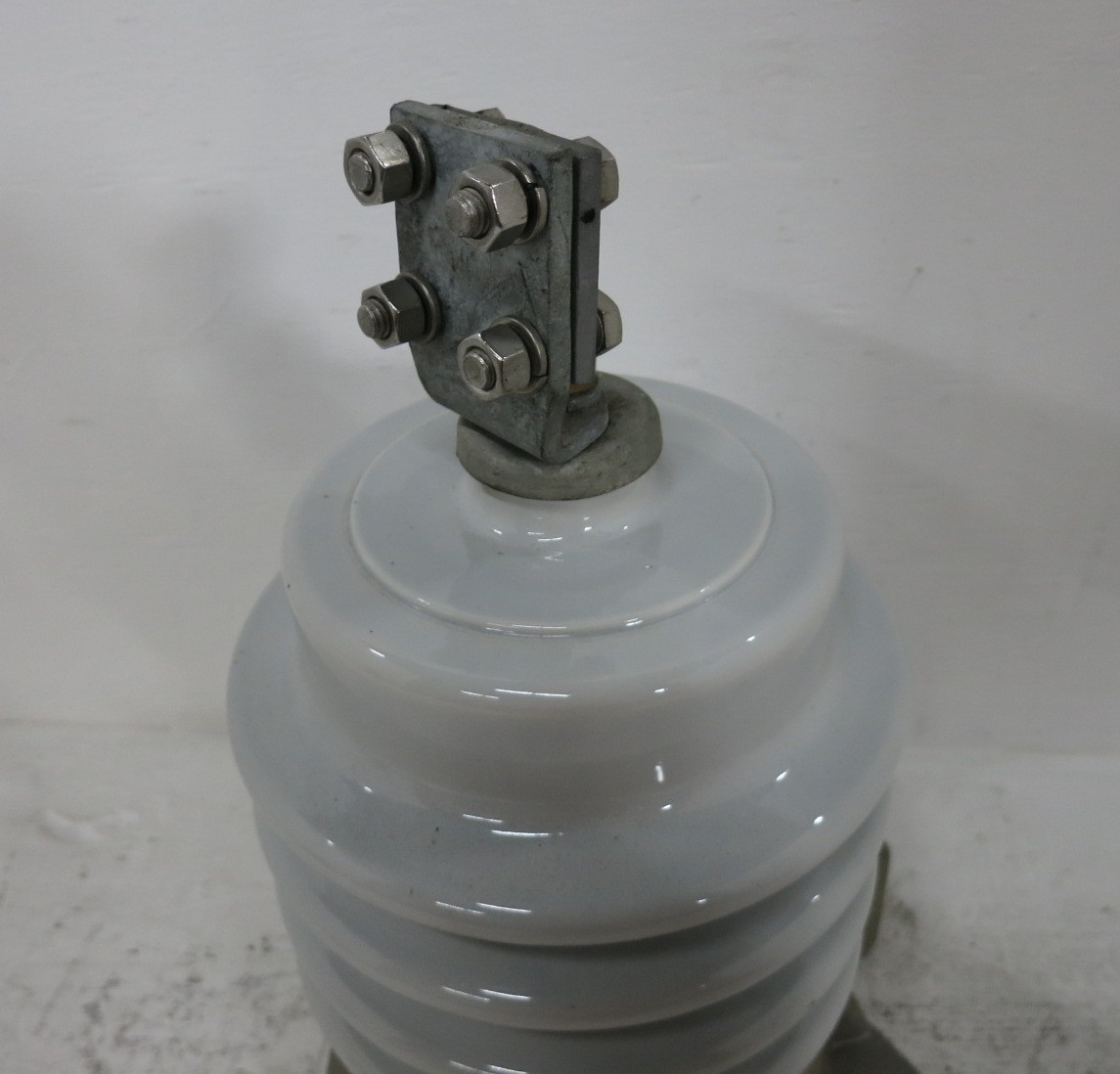 ABB EXLIM Q Surge Arrester Q015PA012B 15 kV EXLIMQ MCOV 12.7 kV Station (DW8712-3)