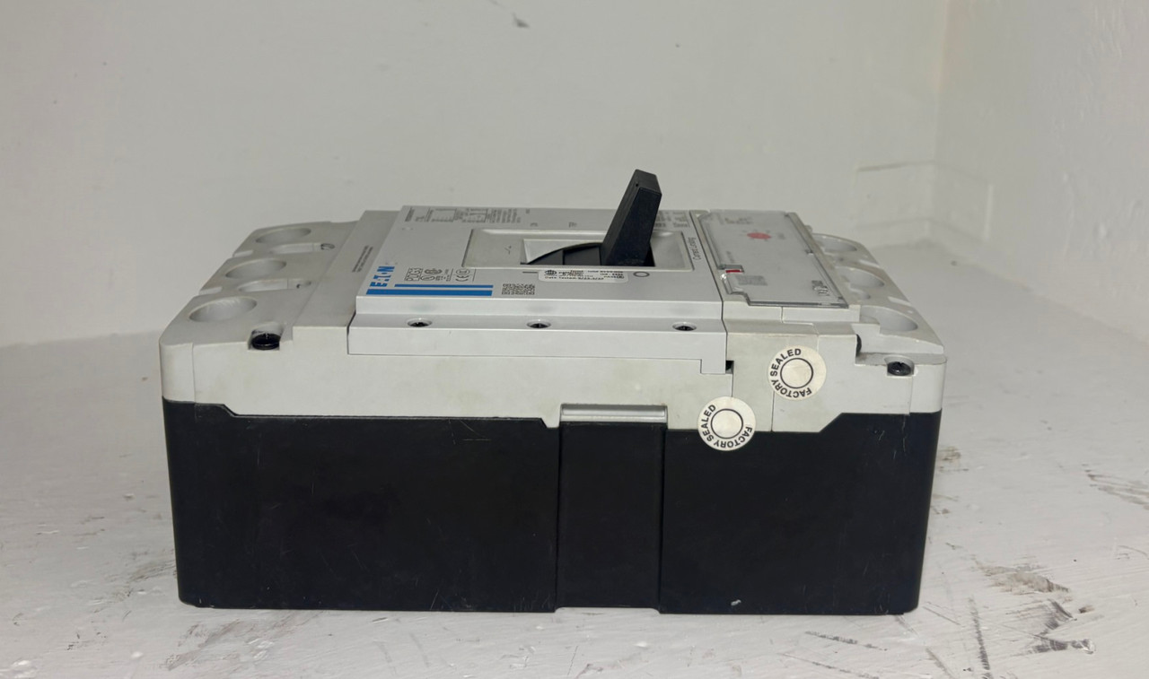 Eaton PDG33M0250TFAL 250A Circuit Breaker PDG3 w/ 250 Amp Trip 3P PDG3XTFA30250 (EM6013-1)