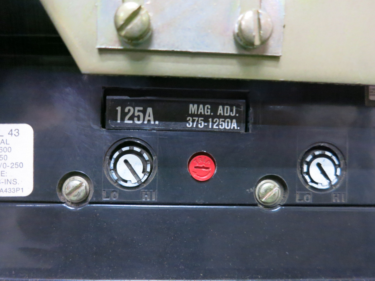 General Electric GE 8000 Size 4 Starter 125A Breaker 42" MCC Bucket 125 Amp (BJ1196-1)