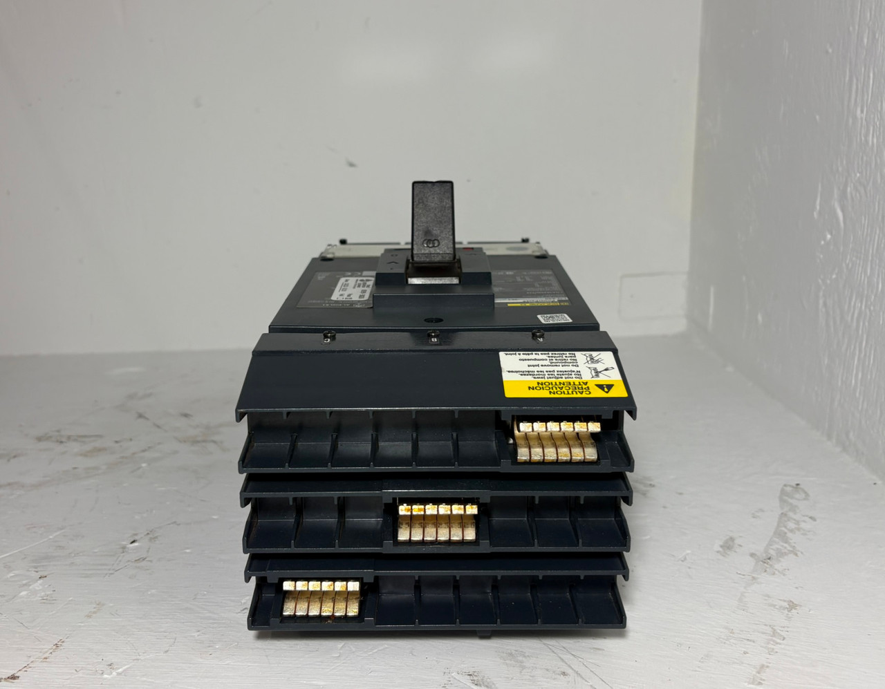 Square D LGA36250U33X LG 250 Amp PowerPact Circuit Breaker 250A 3P 600V LG250 (EM6014-1)