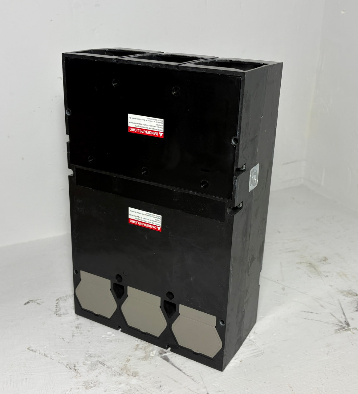 NEW Square D MGL26400 MG 400 Amp 2 Pole PowerPact Circuit Breaker MG400 400A NIB (EM6016-1)