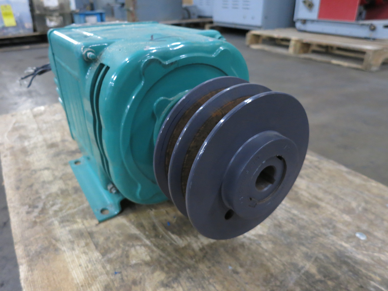 Onan 5.0YCB-53CS/1B 5 kW YCB Alternator 50 Hz 120/240V 1PH 3000 RPM 5 kVA 42/21A (DW8722-1)