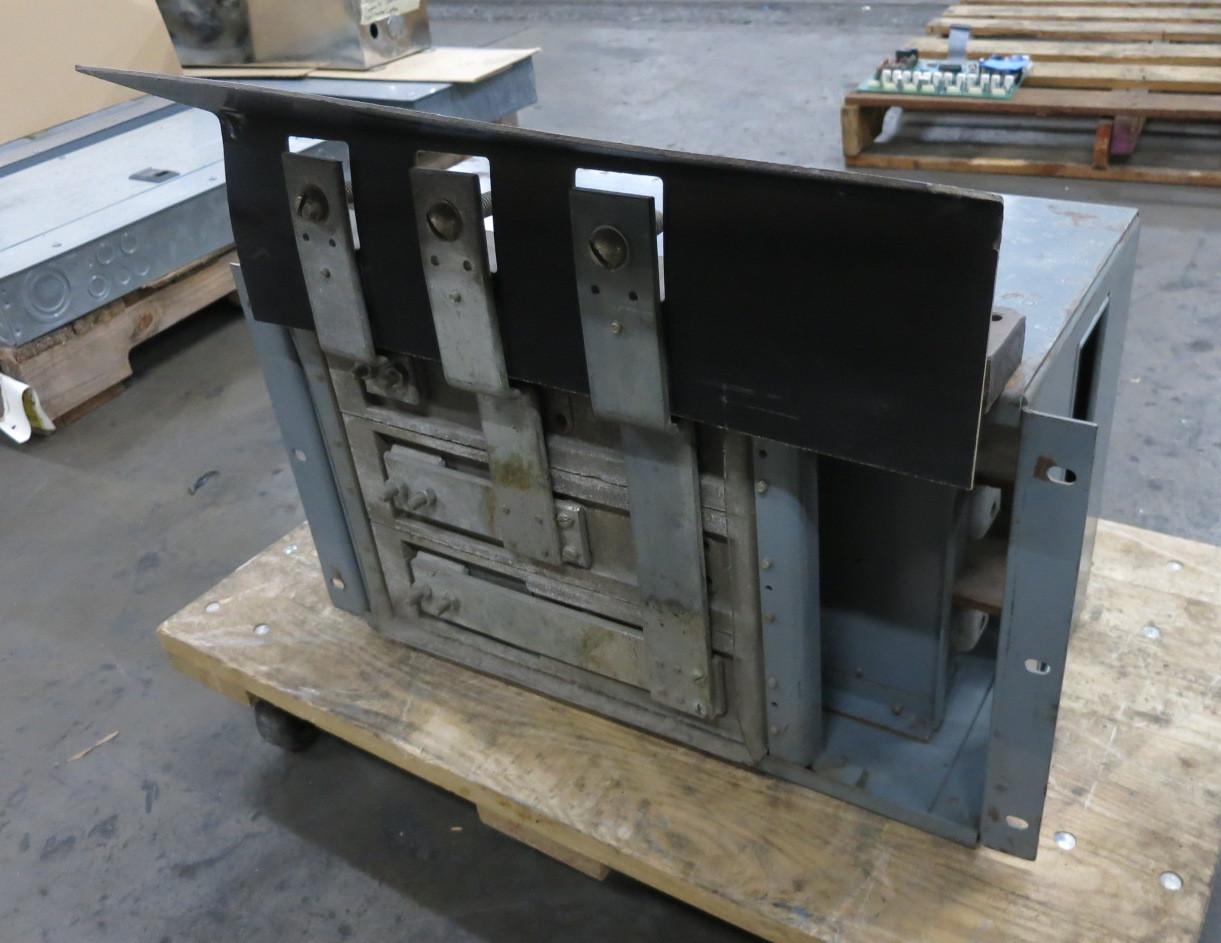 Square D QMB-3640-M 400A 600V Fusible QMB Saflex Panelboard Switch 400 Amp Ser 4 (DW8721-1)