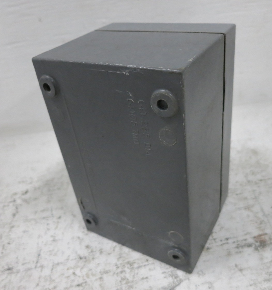 Allen Bradley 800R-2HA4RL 2 Push Button START / STOP Box Control Station 4/4X (DW8748-1)