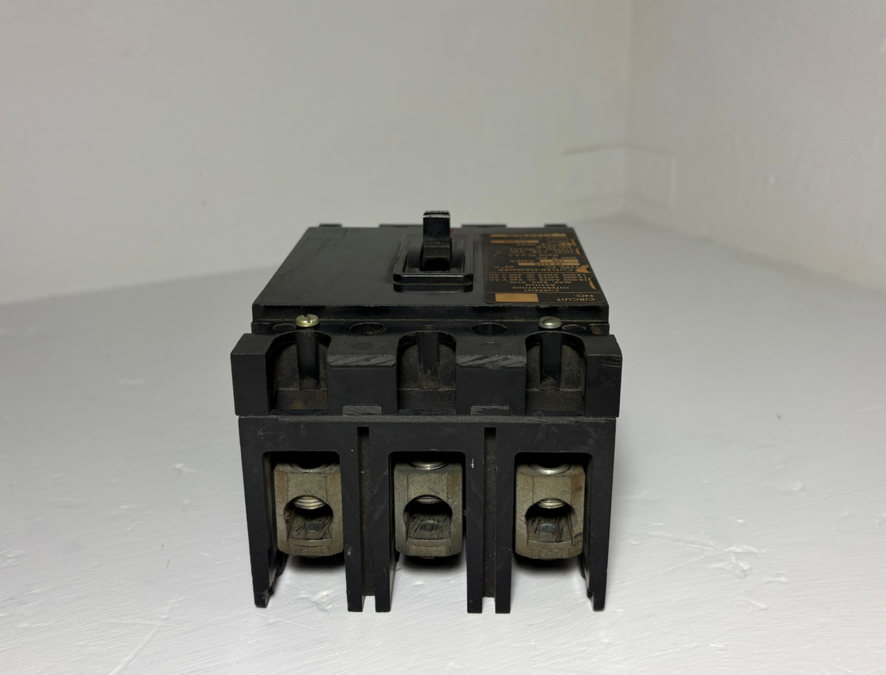 Cutler-Hammer FC3125 125A Circuit Breaker Type FC 600V 3P 125 Amp (EM6019-1)