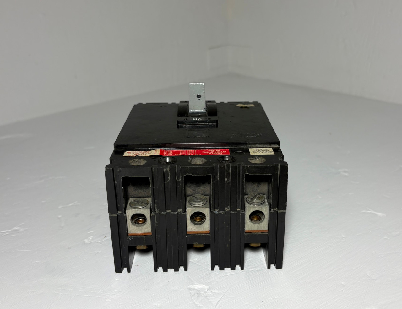 Square D FHL36090 90A Molded Case Circuit Breaker Black 600V FA Frame 3P 90 Amp (EM6020-1)