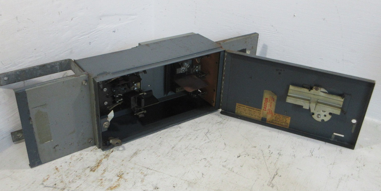 GE QMR363-H 100A 600V Type QMR Fusible Panel Board Switch w/ Hardware (flaw) (AH1836-3)