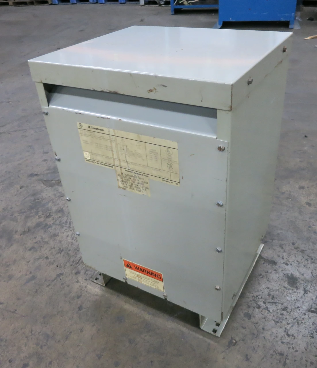 Image of GE 15 kVA 575 Delta to 230Y/133 V 3PH Dry Type Transformer 575V - 230V