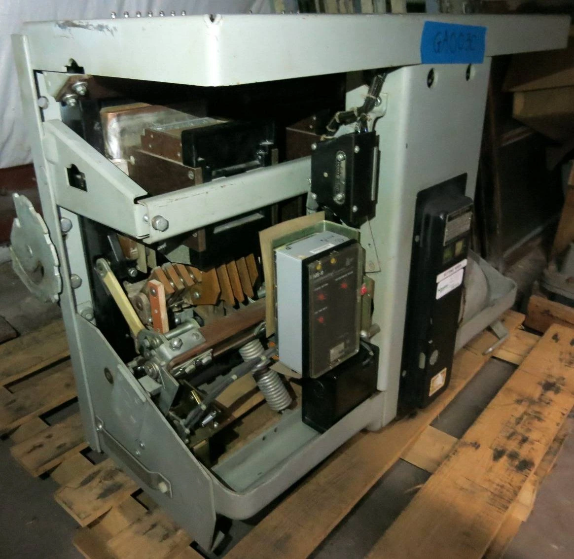 GE AK-2-100 4000A w MicroVersa Trip Draw Out EO General Electric Air Breaker 2 (GA0030-R1-1)