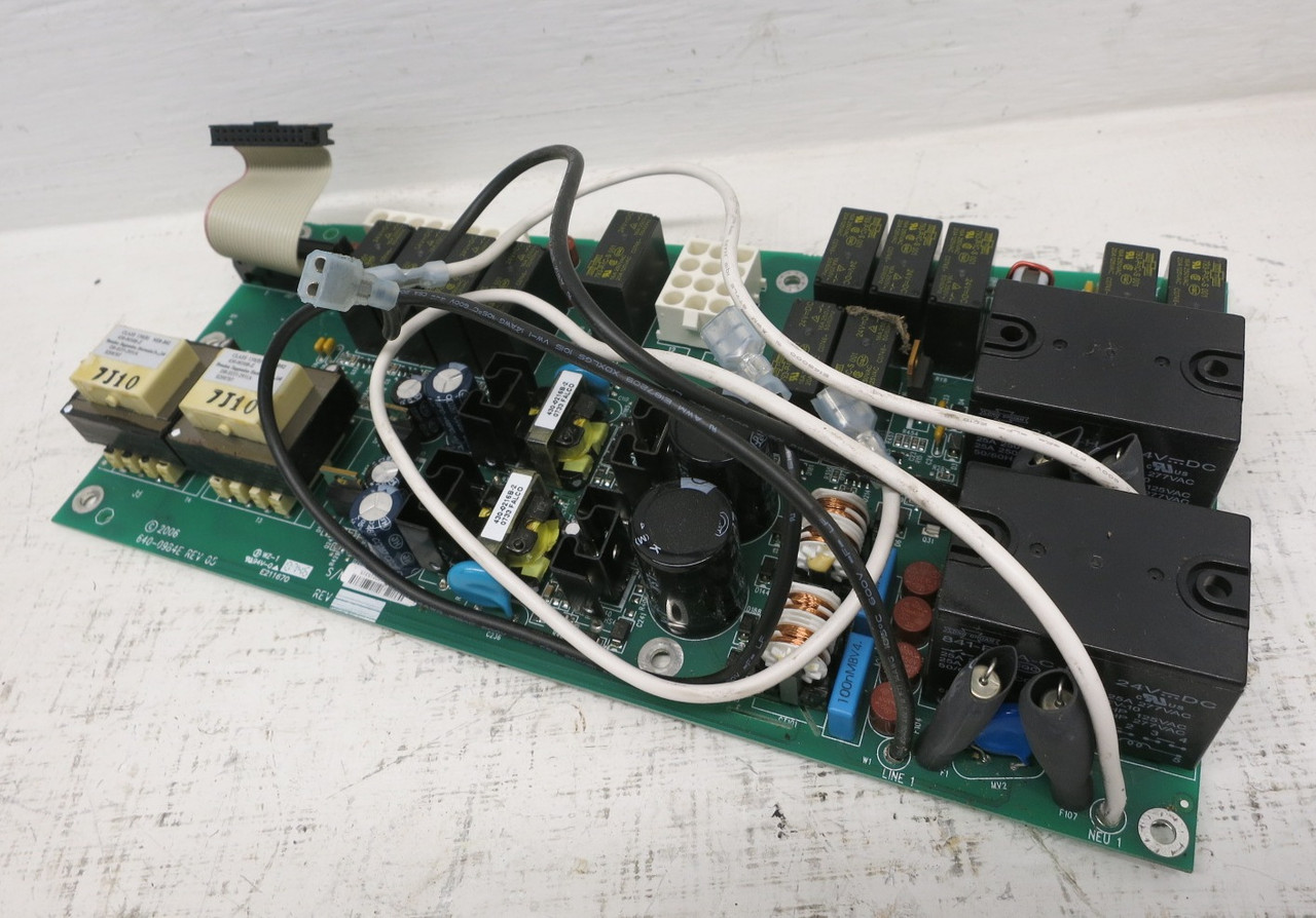 APC 640-0984E Rev 05 UPS Power Supply Board 640-0984-E (DW8842-1)