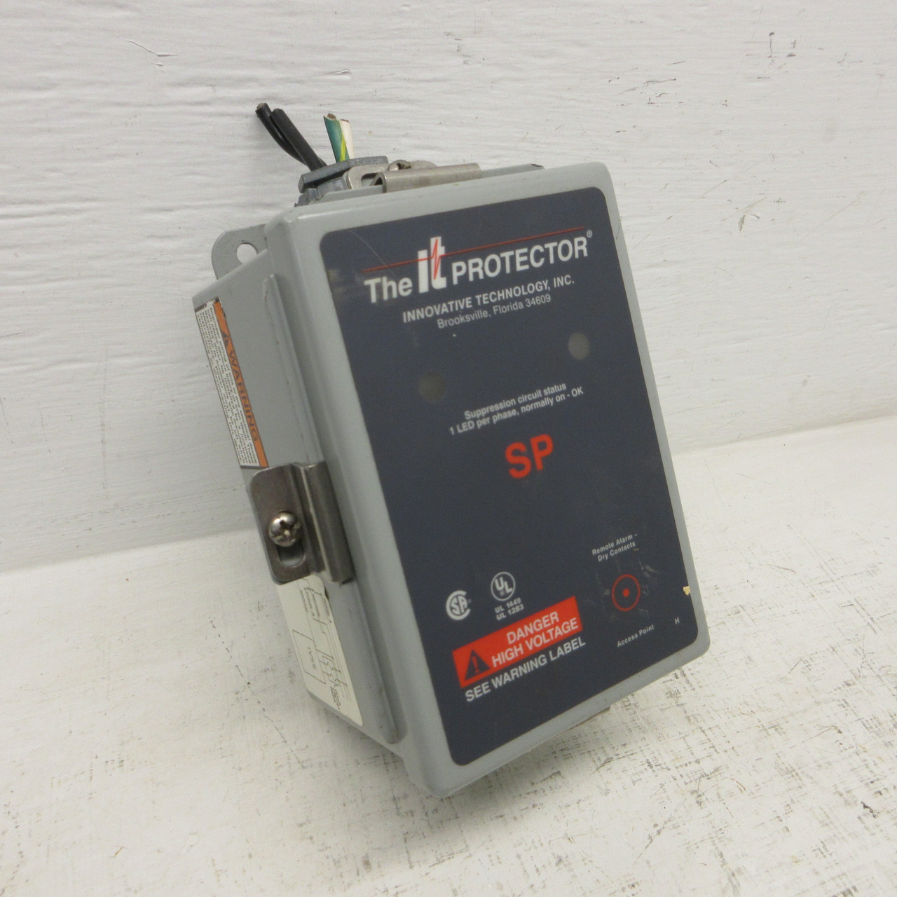 Image of The IT Protector SP-1S 120/240C Transient Voltage Surge Suppressor 1PH ZC03-006