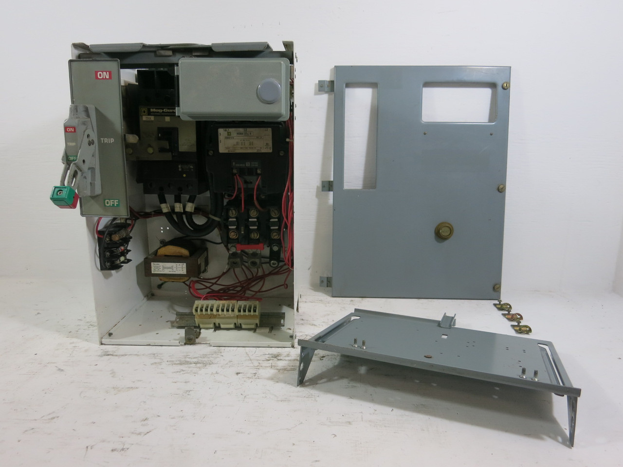 Image of Square D Model 6 250 Amp Breaker Size 4 Starter 21" MCC Bucket 250A 8536SF01S