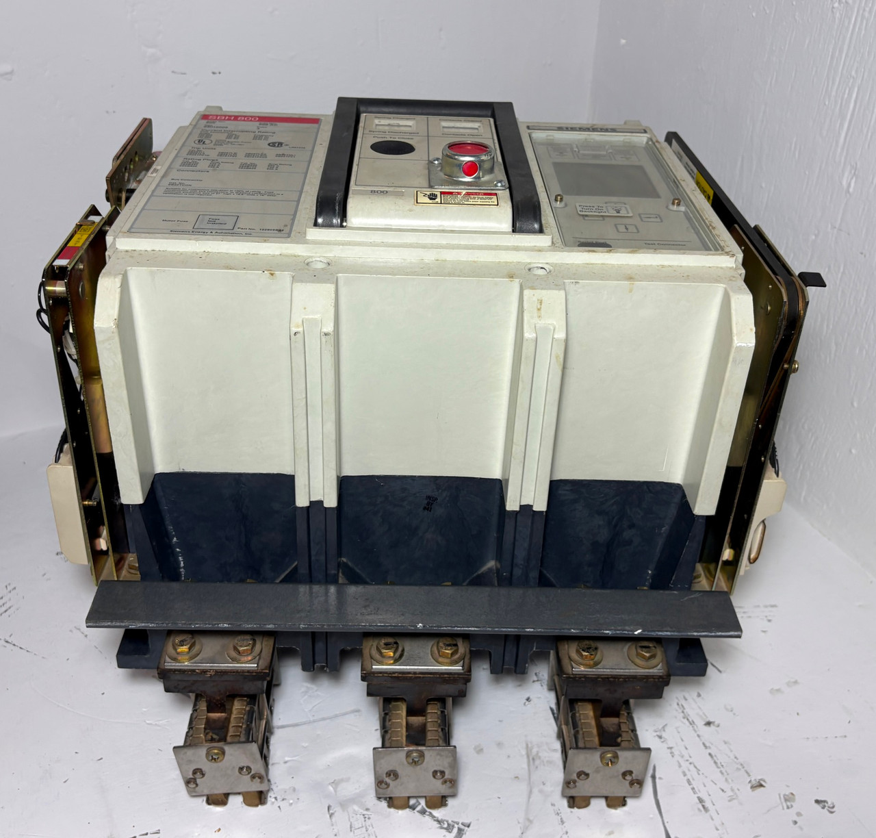 Siemens SBH 800 Amp Drawout Circuit Breaker w/ 800A Plug SBH800 & Aux SBH2008DV (EM6026-2)