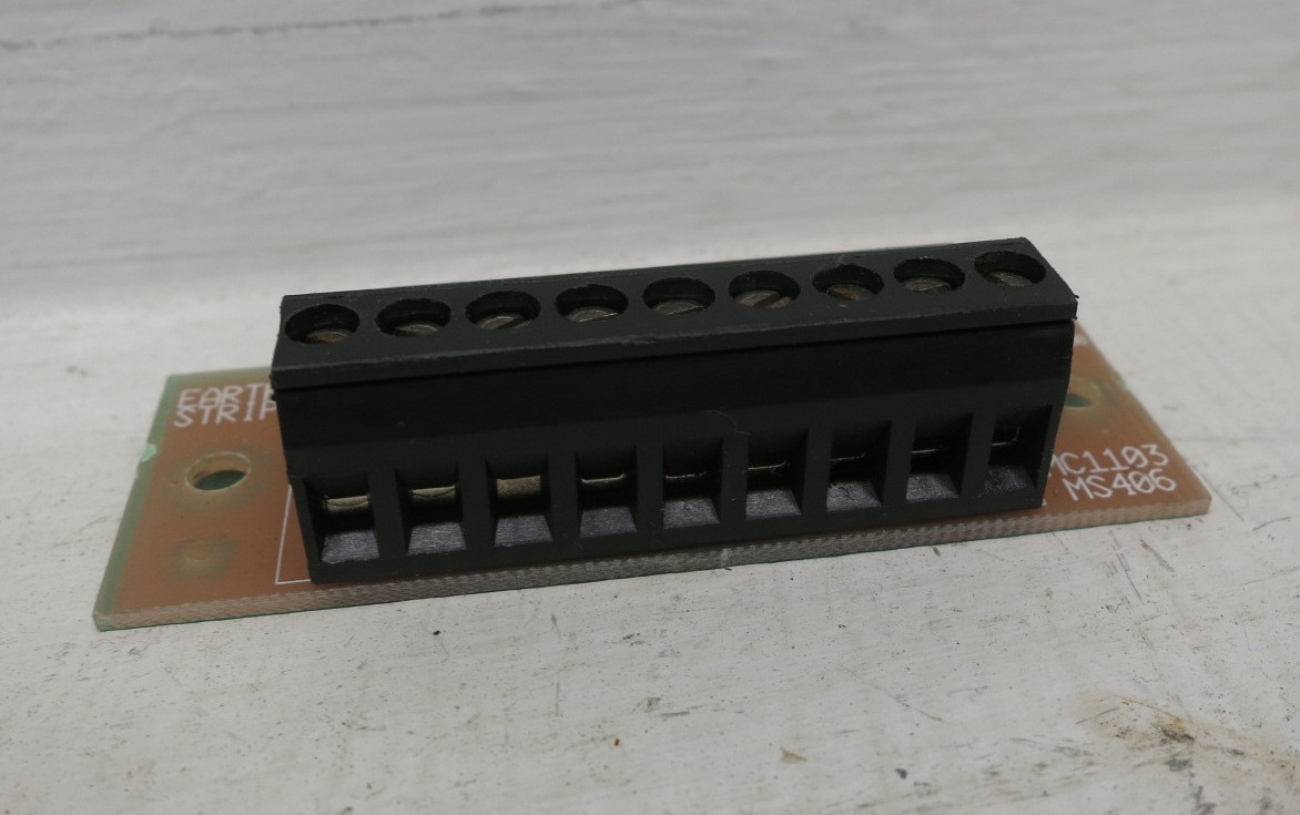 York 031-01112-000 Chiller Earth Strip Card Control Board MC1103 MS406 (DW8771-1)