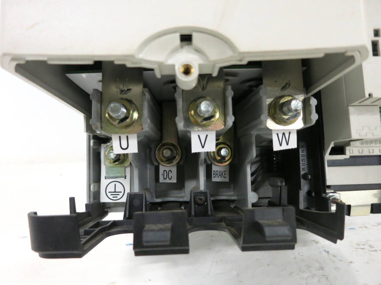 Control Techniques CGP4402 Commander GP20 60HP VS AC Drive 3PH 480V 83A Emerson (DW1917-R1-1)