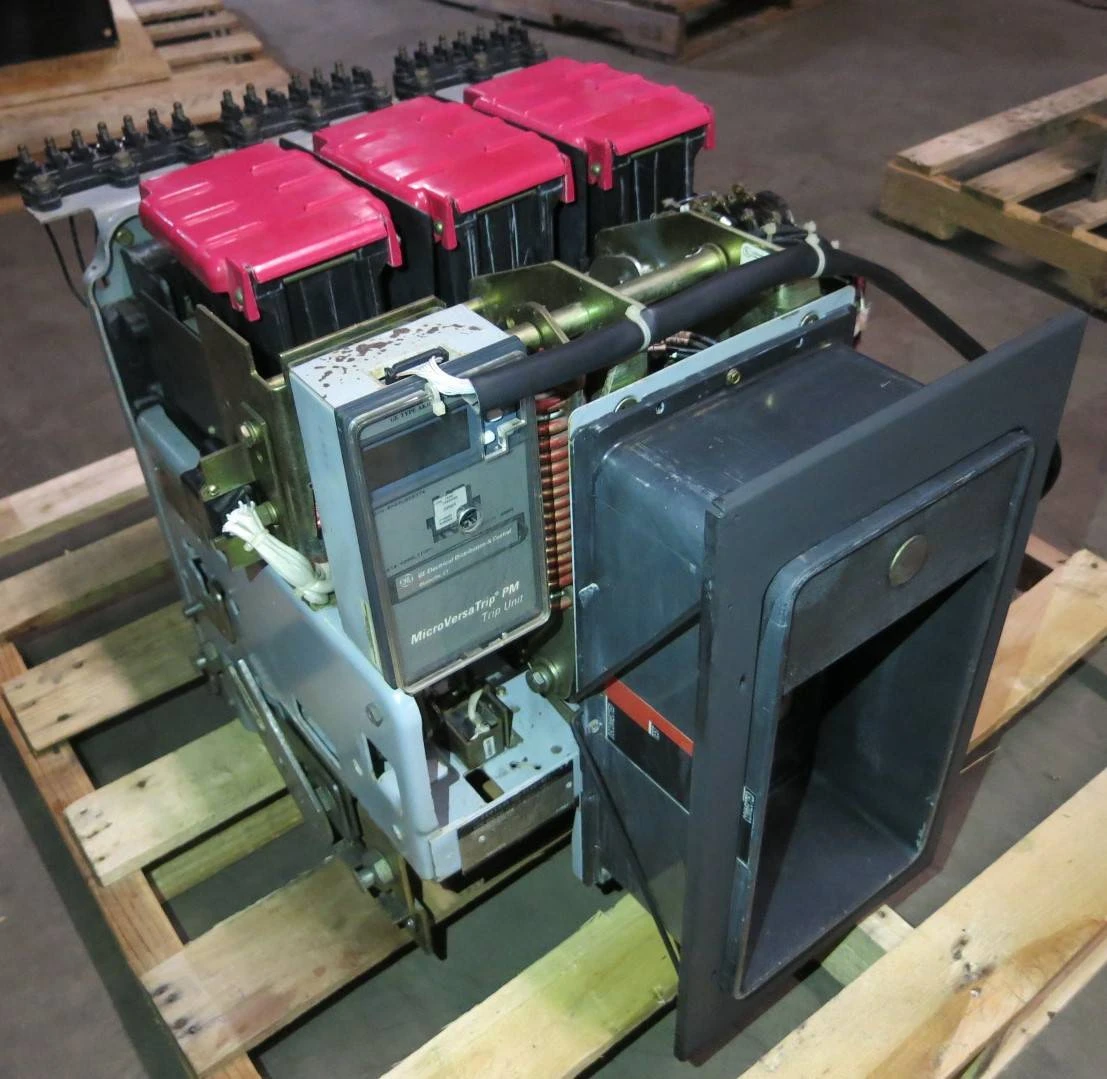 Image of GE AKR-10D-30H 800A LSIG MicroVersa Trip EO General Electric Air Breaker 800 Amp