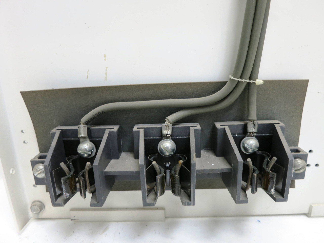 Cutler Hammer F10 Unitrol 30A MCC Feeder Bucket Breaker Type 12" MCCB 30 Amp C-H (DW1935-R1-4)