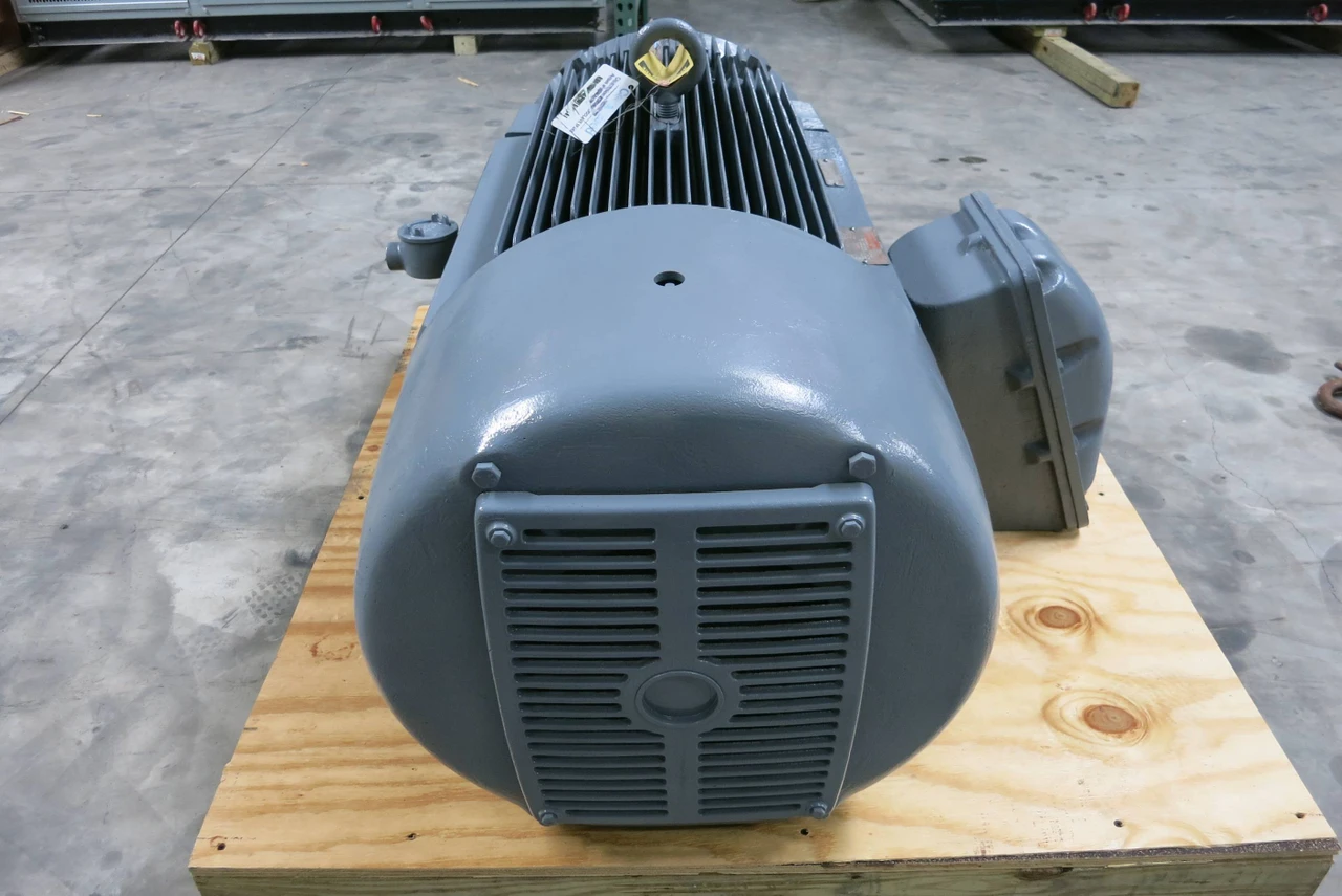 REBUILT GE 200 HP Tri-Clad AC Motor 2300V 1785 RPM 449TS ZK6495046 2300 VAC (PM3028-R1-1)