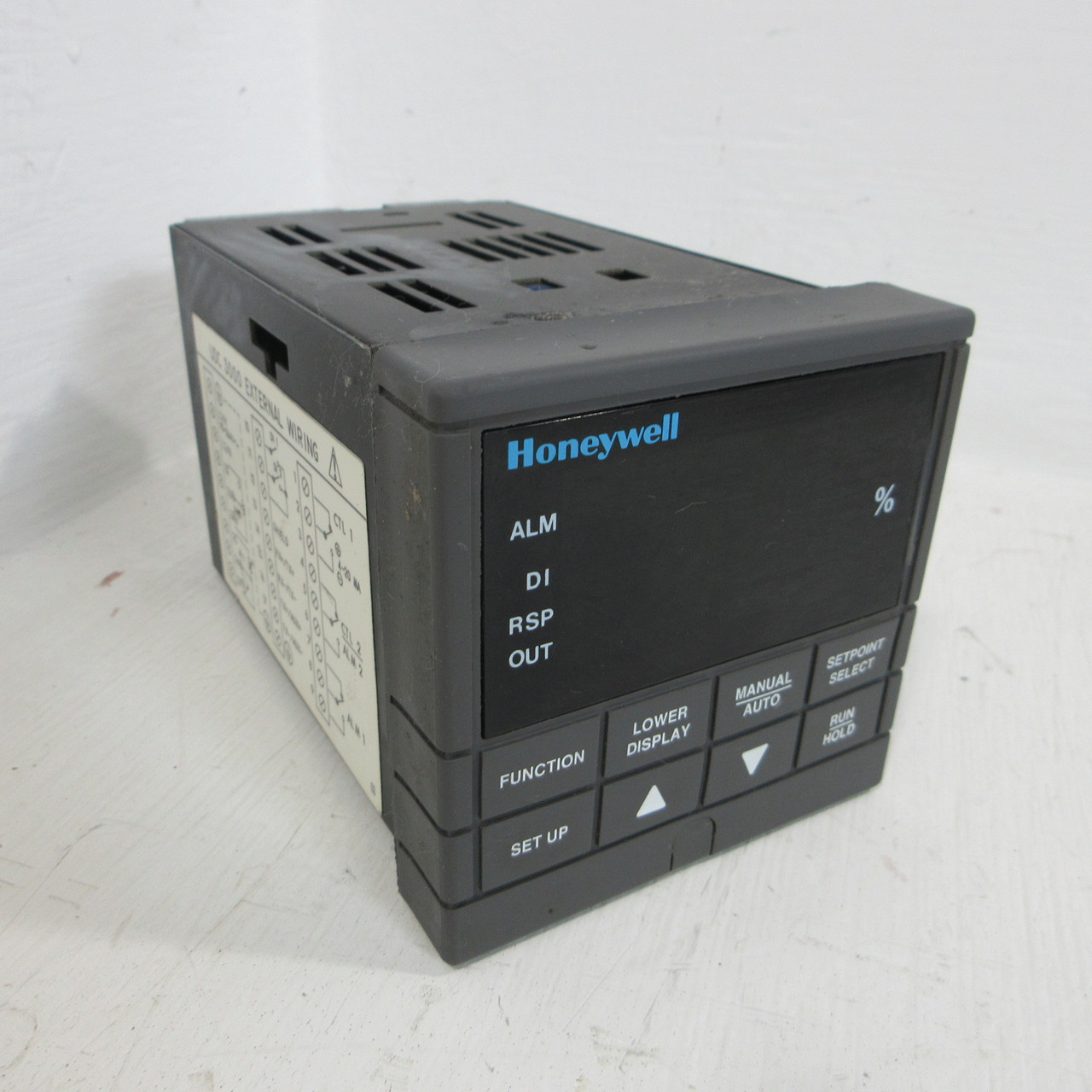Image of Honeywell UDC3000 Temperature Controller DC300K-E-0A0-10-0000-0 90-264VAC 18VA