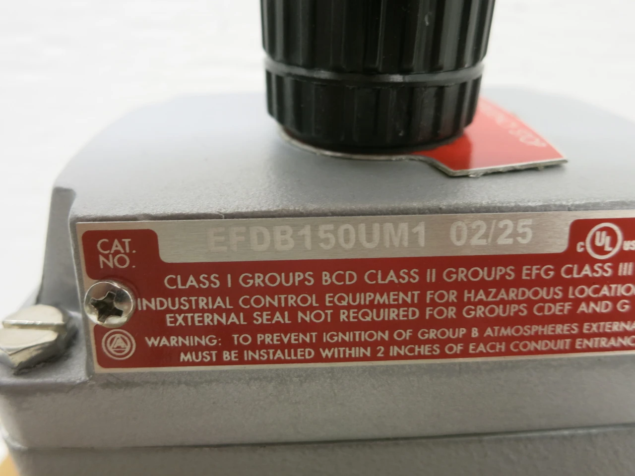 NEW Emerson EFDB150UM1 Appleton EFD Control Push Button Switch Pilot Light (DW8870-1)