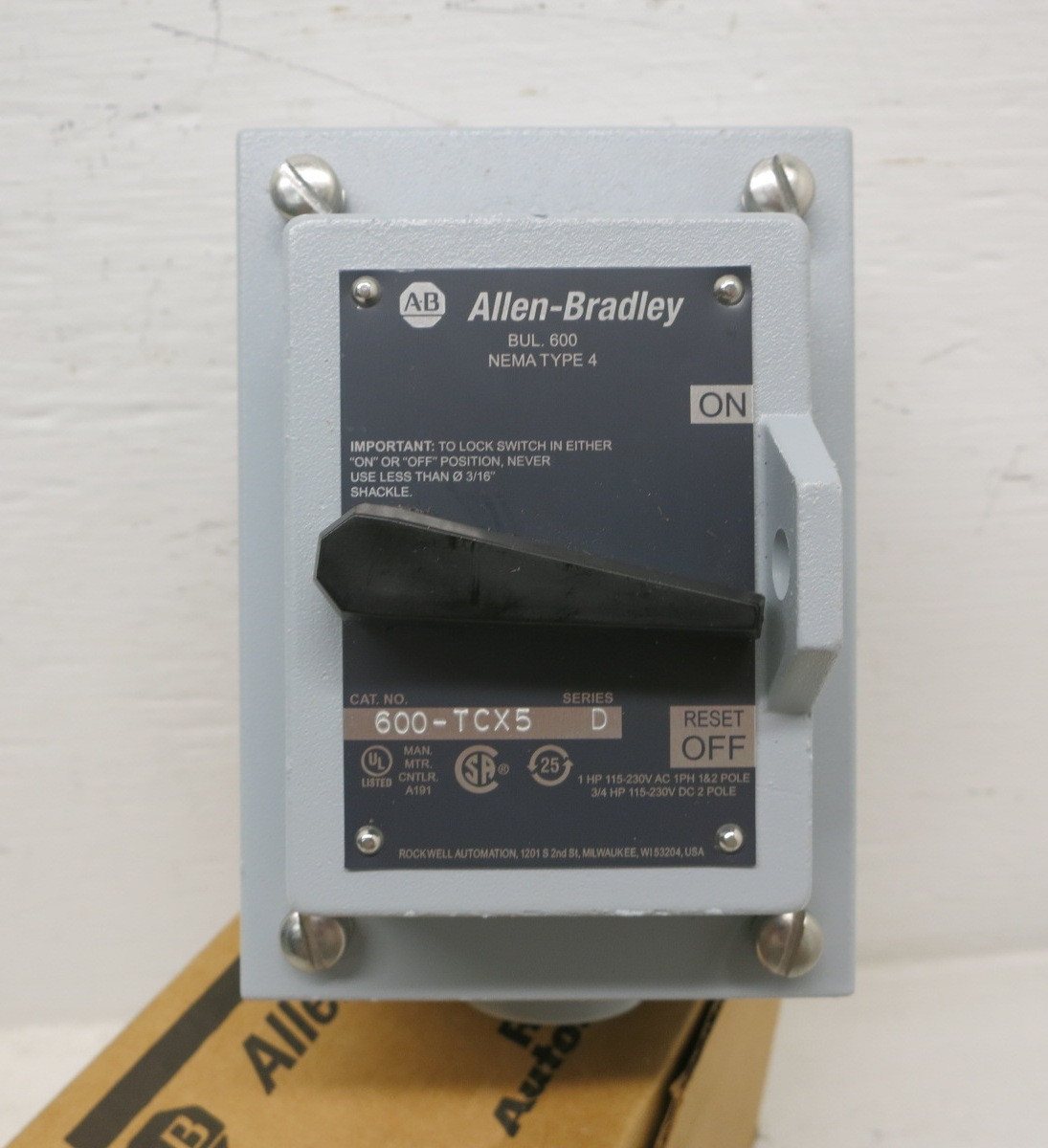 NEW Allen Bradley 600-TCX5 Ser D Manual Starting Switch 2 Pole Toggle NEMA 4 NIB (DW8885-1)
