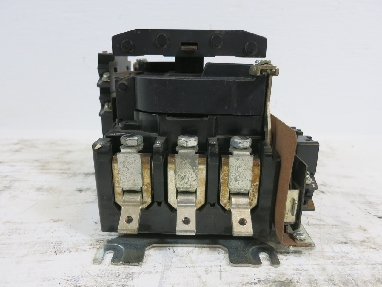 GE CR305F0**AAKH Size 4 Motor Contactor 480V Coil 150A 100 HP Sz4 CR305FO (BJ2020-1)