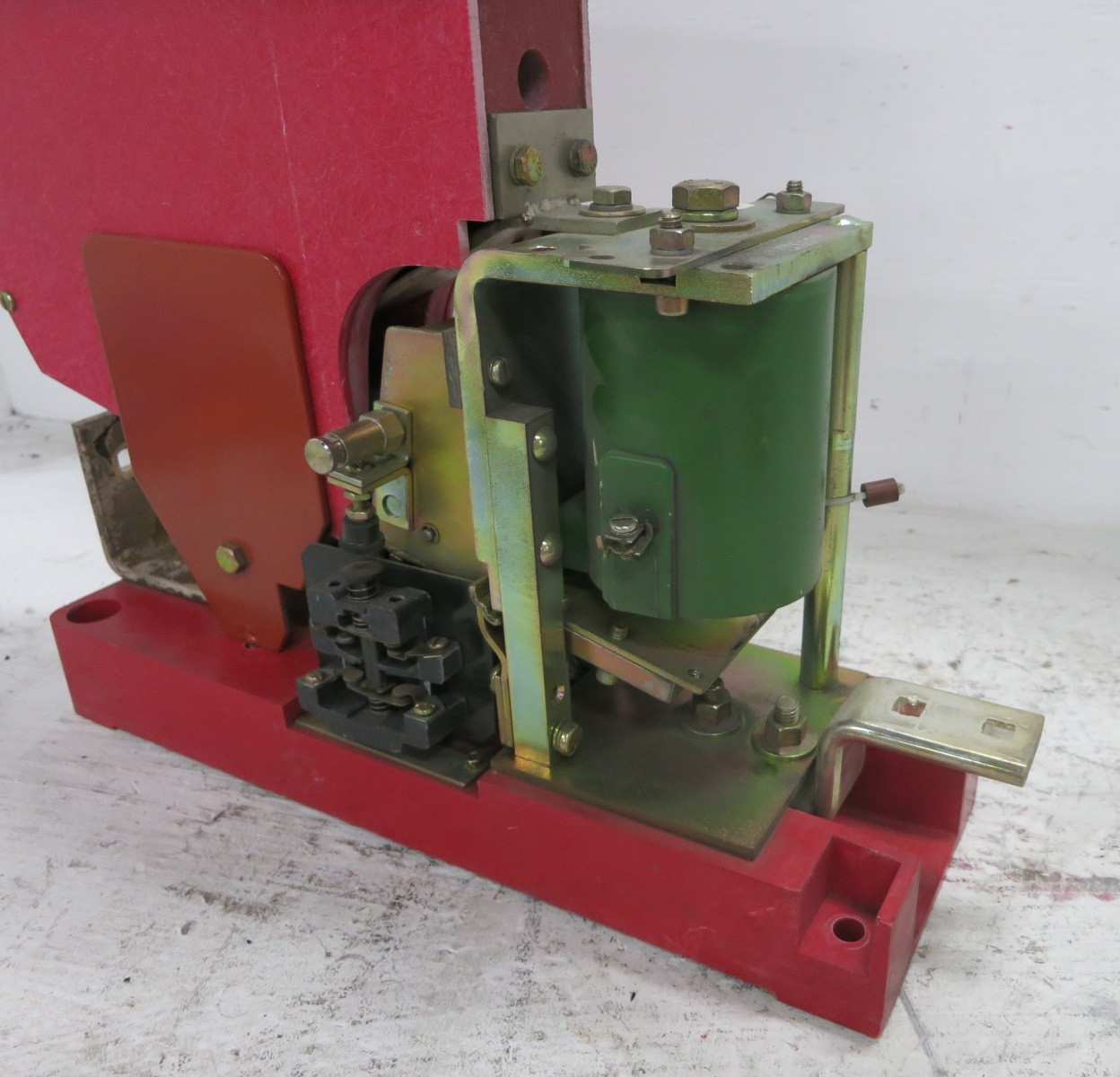 GE 246B2323AA-G02 2500A DC Contactor 22D75G10A 100VDC Coil Big Red EX2000 EX2100 (DW8894-2)