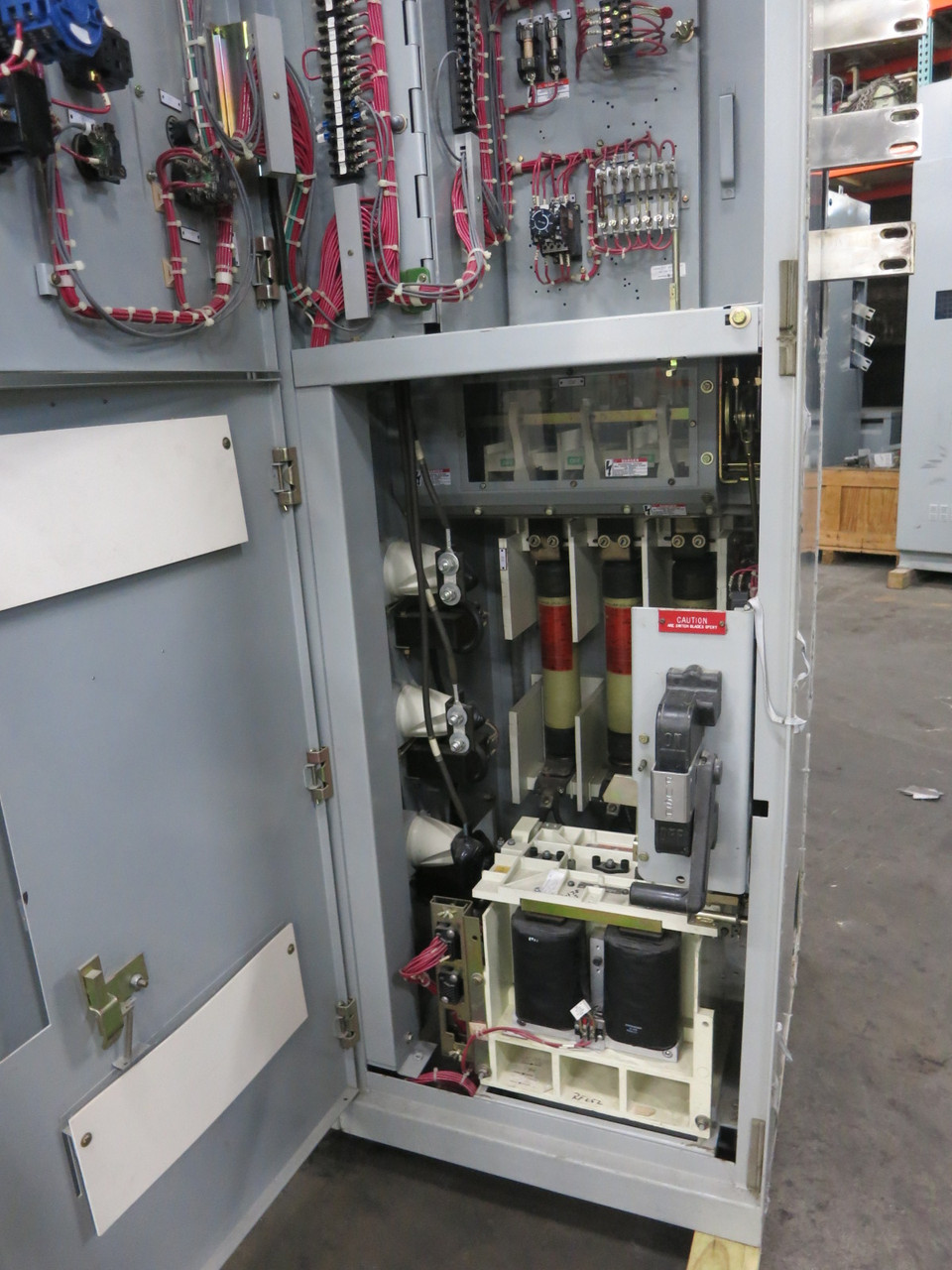 GE Limitamp CR194A148A2 4160V Motor Control Vacuum Contactor 400A 5kV 2x CR193 (DW8924-1)