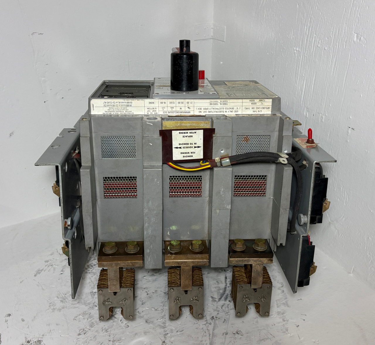 GE TC1616TTE1CR 1600A Power Break EO Drawout Circuit Breaker 800 Amp Plug TC1616 (EM6054-2)
