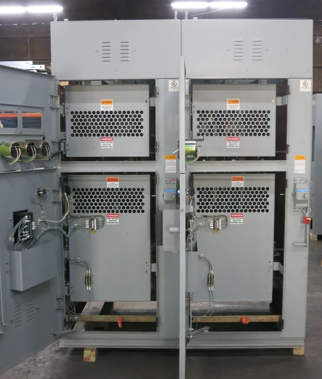 GE ABB 15 kV 600A 2x Fusible Load Break Interrupter Switch PIF 13.8 Multilin 350 (DW8974-1)